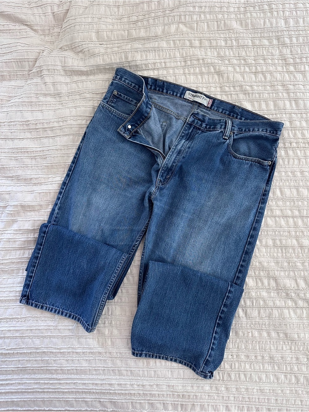 Levi’s 505 Straight Fit Jeans — Size 42x30 - Picture 2 of 4